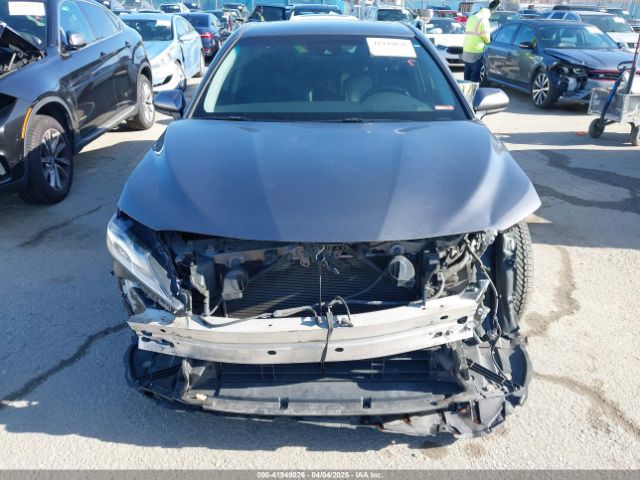 4T1B21HK0KU513268 Toyota Camry Hybrid Se