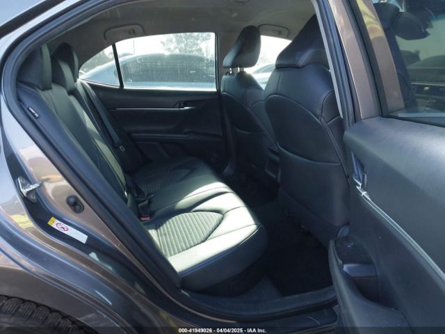 4T1B21HK0KU513268 Toyota Camry Hybrid Se