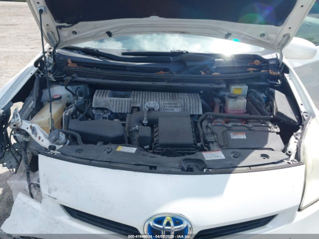 JTDKN3DU0F0479215 Toyota Prius Three