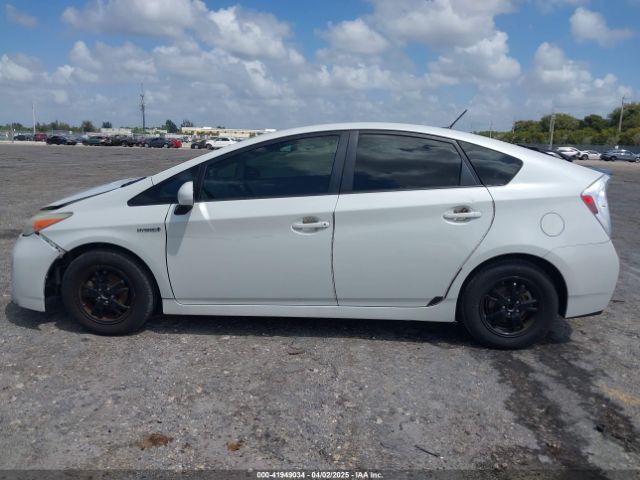 JTDKN3DU0F0479215 Toyota Prius Three