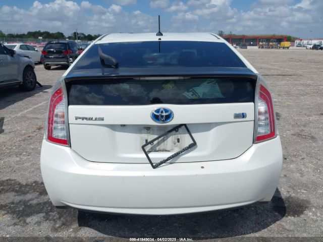 JTDKN3DU0F0479215 Toyota Prius Three