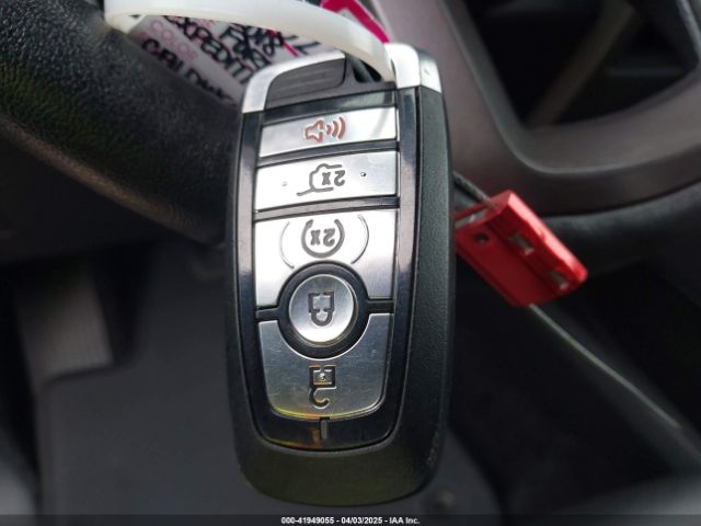 1FMJU1HT6JEA58918 Ford Expedition Xlt