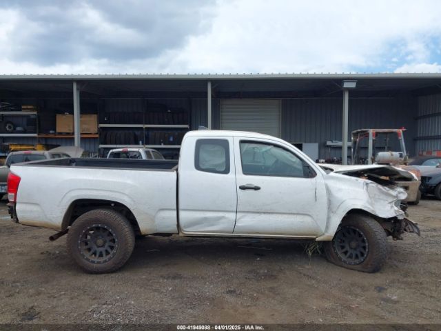 5TFRX5GN8HX077669 Toyota Tacoma Sr5