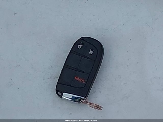 3C4NJCBB6NT213502 Jeep Compass Altitude Fwd