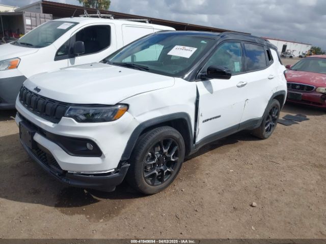 3C4NJCBB6NT213502 Jeep Compass Altitude Fwd