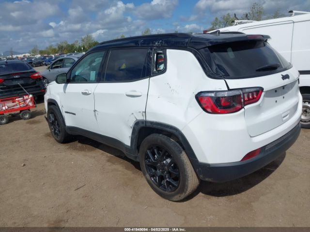 3C4NJCBB6NT213502 Jeep Compass Altitude Fwd