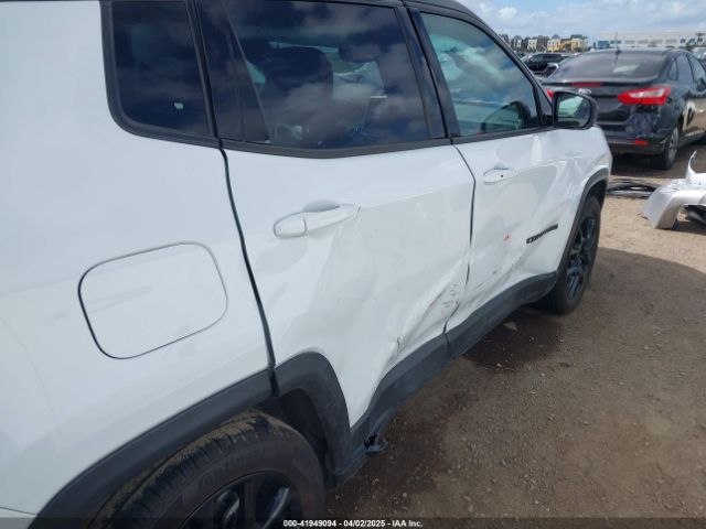 3C4NJCBB6NT213502 Jeep Compass Altitude Fwd