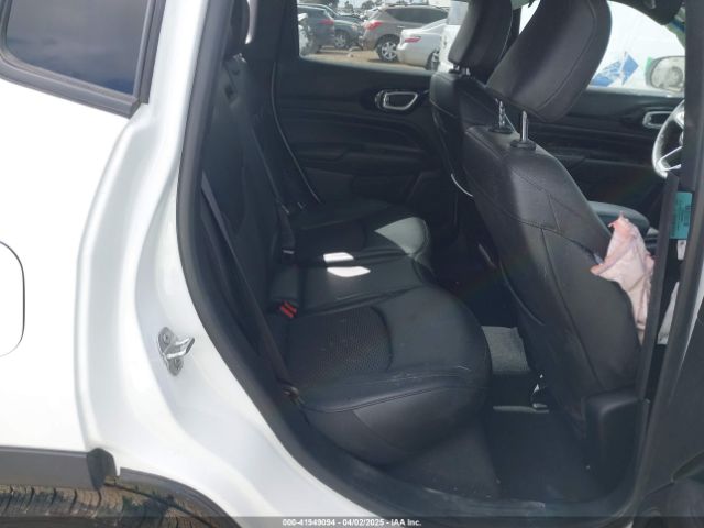 3C4NJCBB6NT213502 Jeep Compass Altitude Fwd