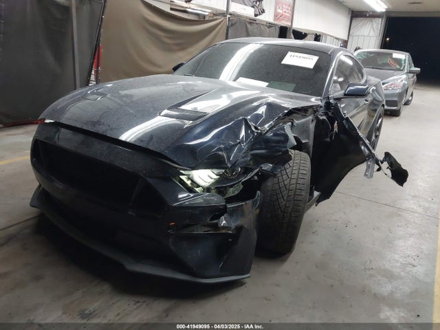 Ford Mustang Ecoboost Fastback 2021 1FA6P8TH0M5110017 Image 2