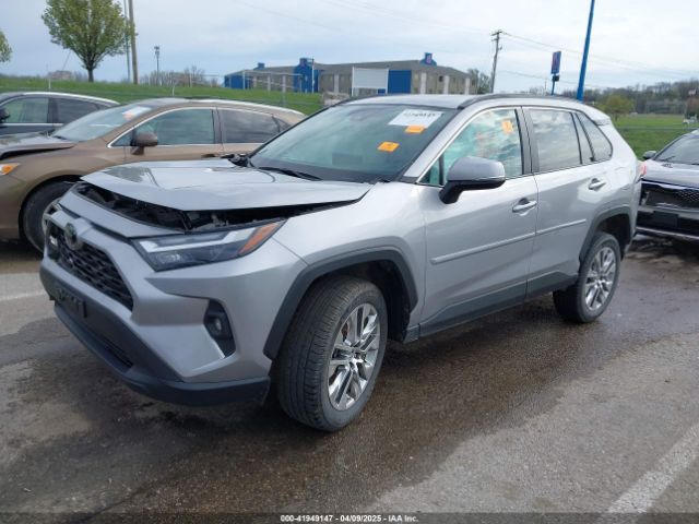 2T3A1RFV6NC256981 Toyota Rav4 Xle Premium