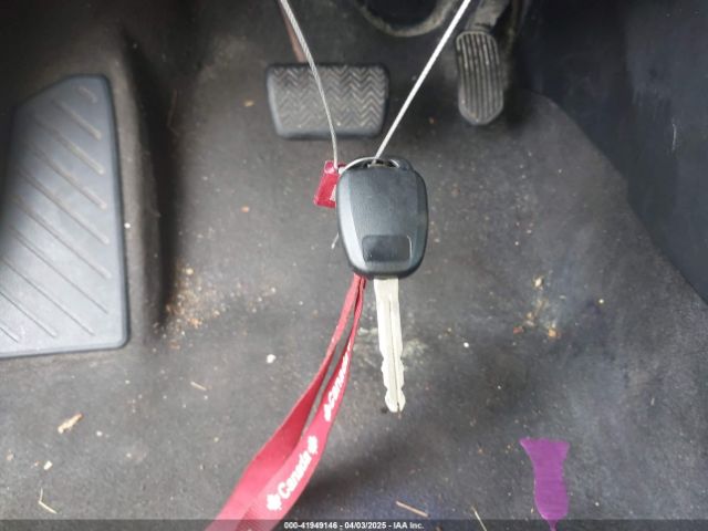 2T1BURHE7JC003812 Toyota COROLLA LE