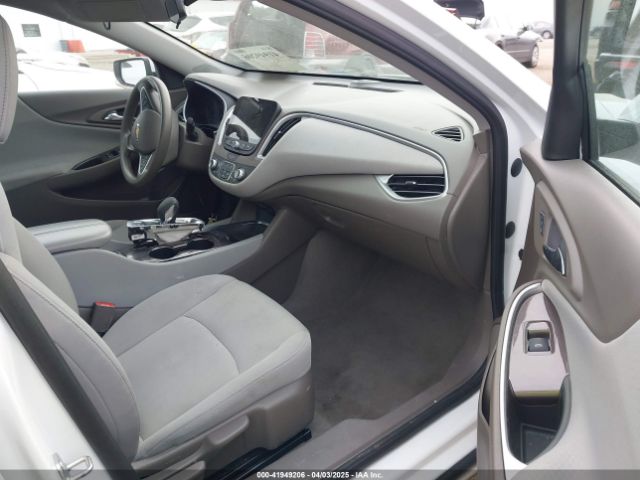 1G1ZD5ST6NF112962 Chevrolet Malibu Fwd Lt