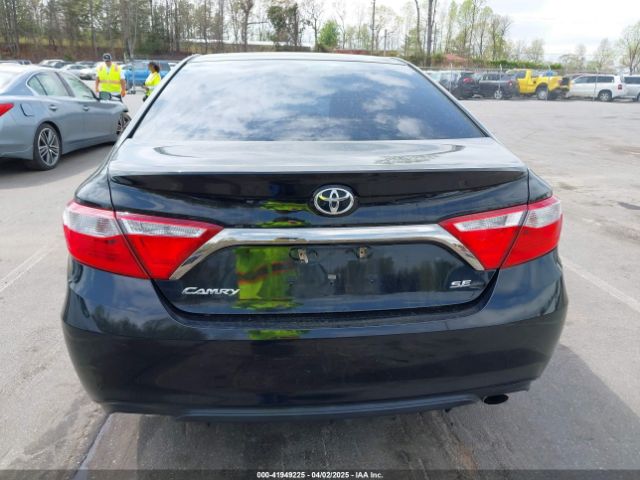 4T1BF1FK8FU923409 Toyota CAMRY SE