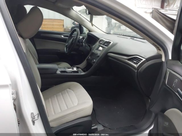 3FA6P0G78LR113715 Ford Fusion