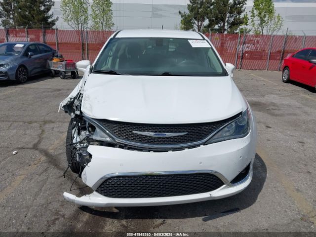 2C4RC1FG0KR629050 Chrysler Pacifica Touring Plus