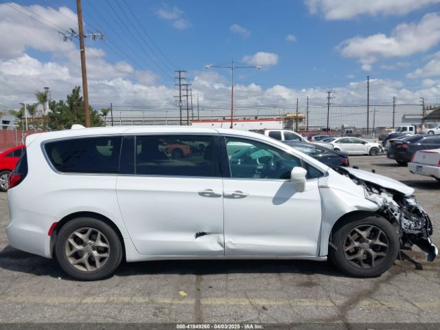 2C4RC1FG0KR629050 Chrysler Pacifica Touring Plus