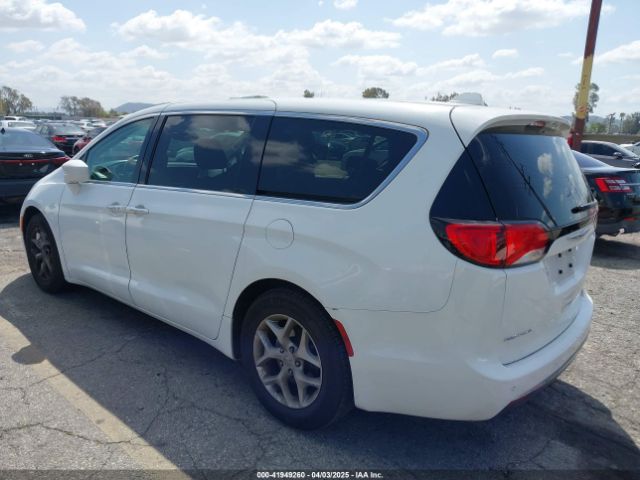 2C4RC1FG0KR629050 Chrysler Pacifica Touring Plus