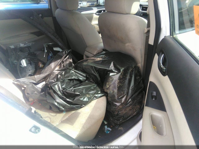 3N1AB7APXGY258046 Nissan 2016
