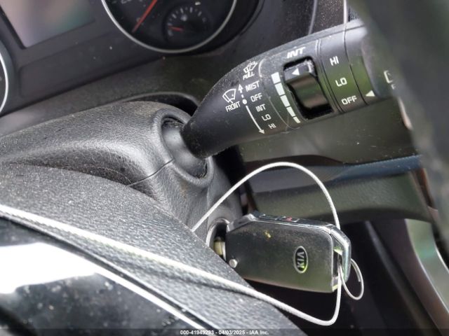 KNDEUCA23M7141881 KIA Seltos S Turbo