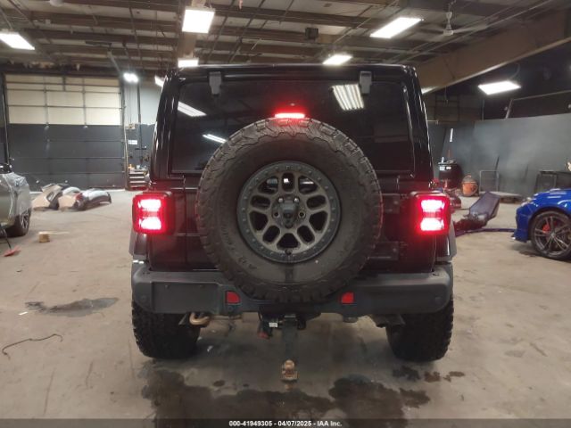 1C4JJXSJXNW114821 Jeep Wrangler Unlimited Rubicon 392 4x4