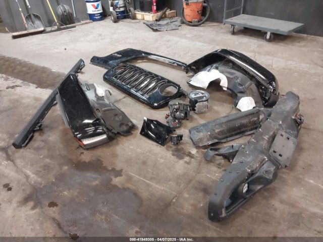 1C4JJXSJXNW114821 Jeep Wrangler Unlimited Rubicon 392 4x4