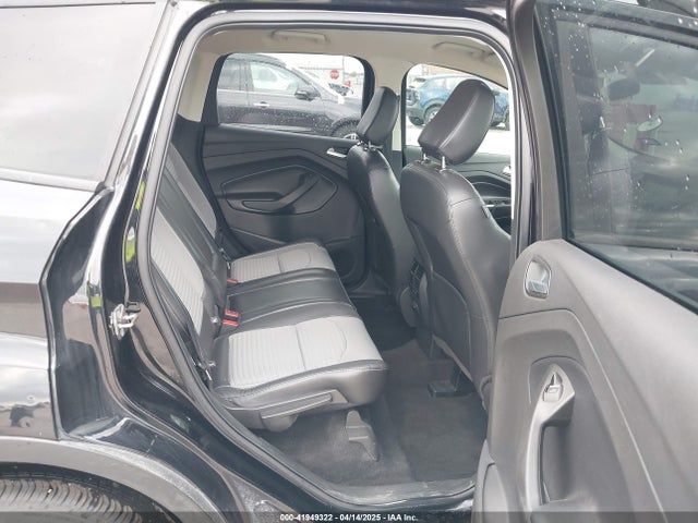 1FMCU0GD1KUA53503 Ford ESCAPE SE