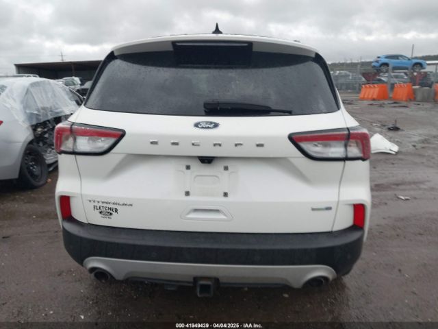1FMCU9J98LUA35056 Ford Escape Titanium
