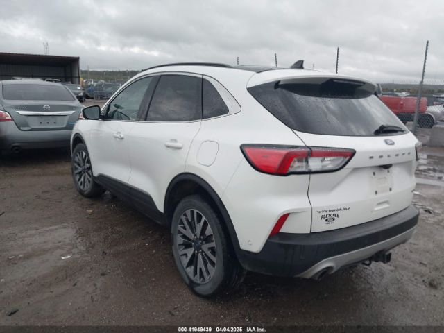 1FMCU9J98LUA35056 Ford Escape Titanium