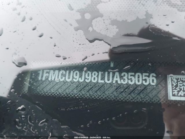 1FMCU9J98LUA35056 Ford Escape Titanium