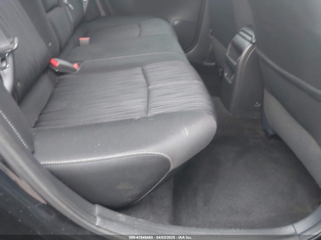 3N1AB7AP9HY405734 Nissan SENTRA SV