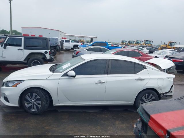 1N4BL4BV5MN363571 Nissan Altima S Fwd