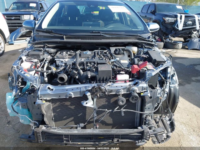 Toyota Corolla Hybrid Le 2021 JTDEAMDEXMJ002757 Image 13