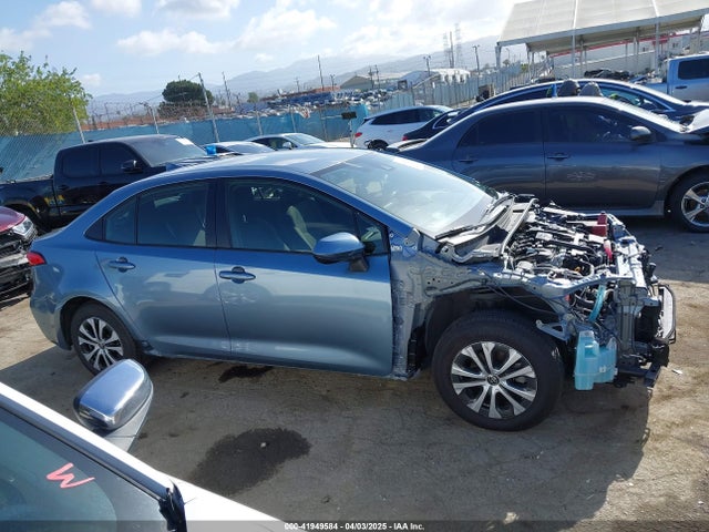 Toyota Corolla Hybrid Le 2021 JTDEAMDEXMJ002757 Image 14