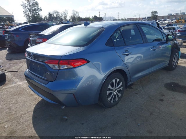 Toyota Corolla Hybrid Le 2021 JTDEAMDEXMJ002757 Image 4