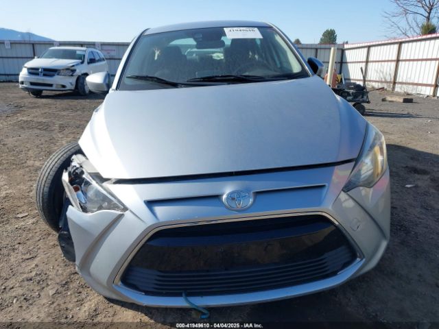 3MYDLBYV8JY328229 Toyota YARIS IA