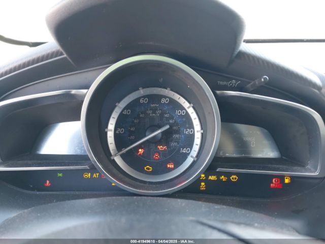 3MYDLBYV8JY328229 Toyota YARIS IA