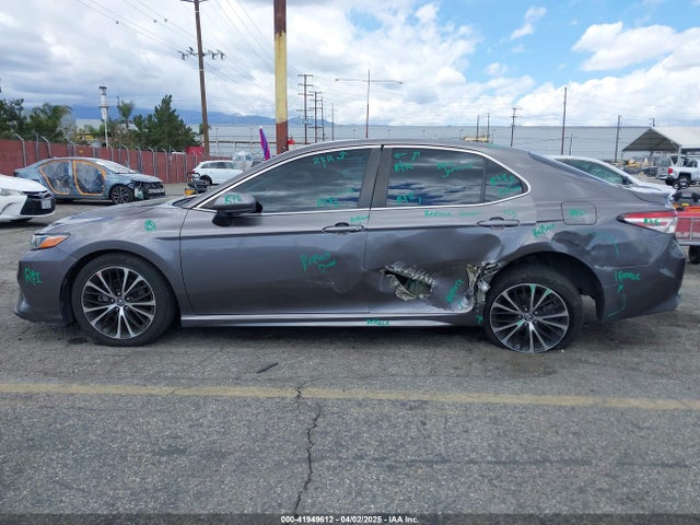 4T1B11HK1JU515810 Toyota CAMRY SE