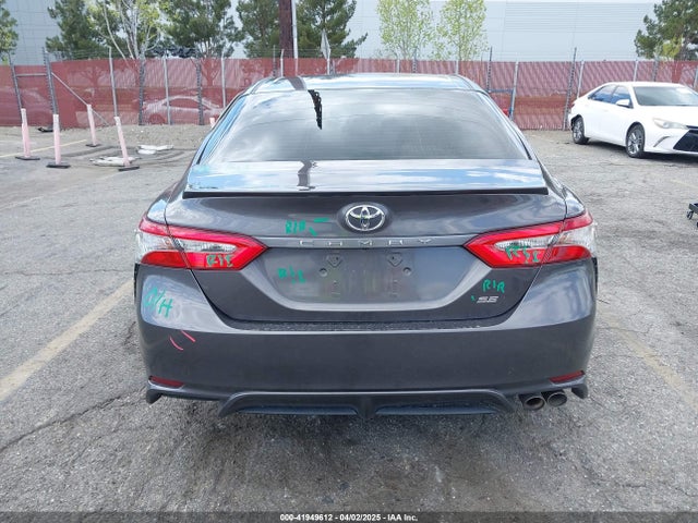 4T1B11HK1JU515810 Toyota CAMRY SE