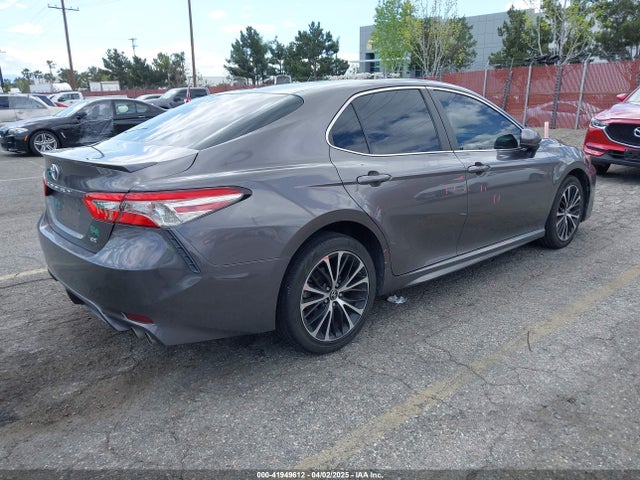 4T1B11HK1JU515810 Toyota CAMRY SE