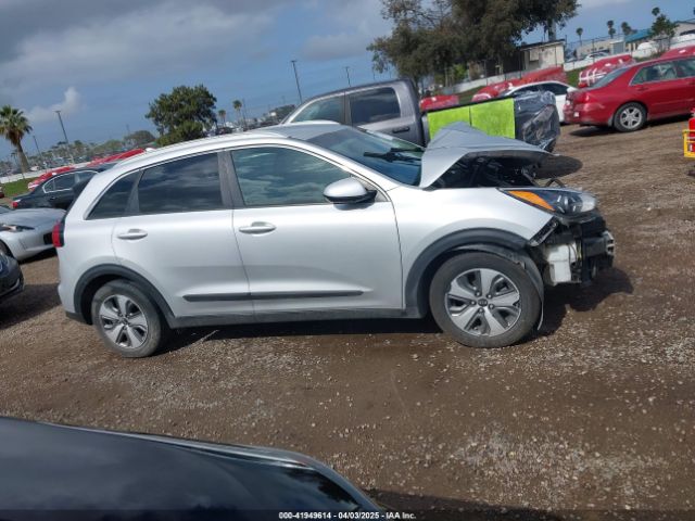 KNDCB3LC0L5371441 KIA NIRO LX