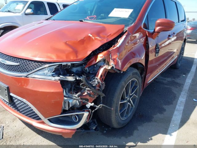 2C4RC1EG7JR158725 Chrysler Pacifica Touring L Plus
