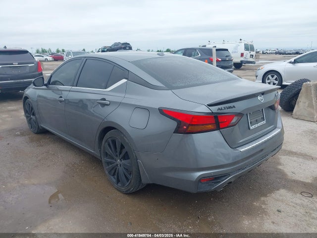 1N4BL4CV2NN325196 Nissan Altima Sr Fwd