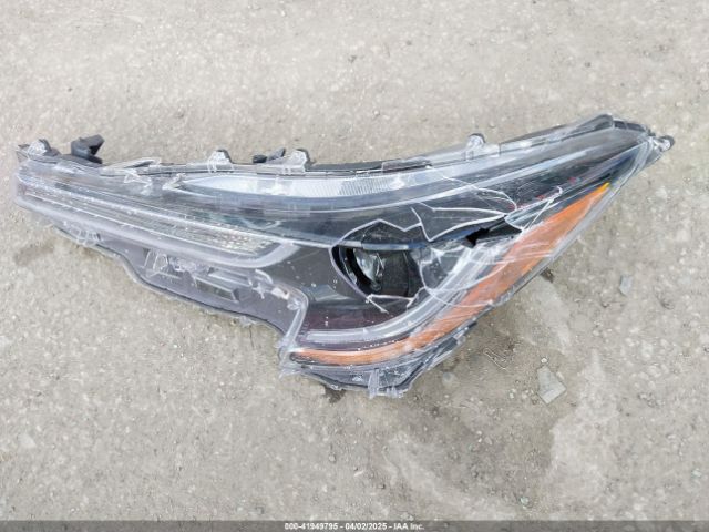 5YFEPMAE1MP215207 Toyota COROLLA LE