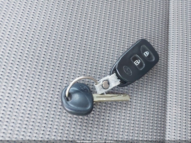 KM8JU3AG2FU043760 Hyundai TUCSON SE
