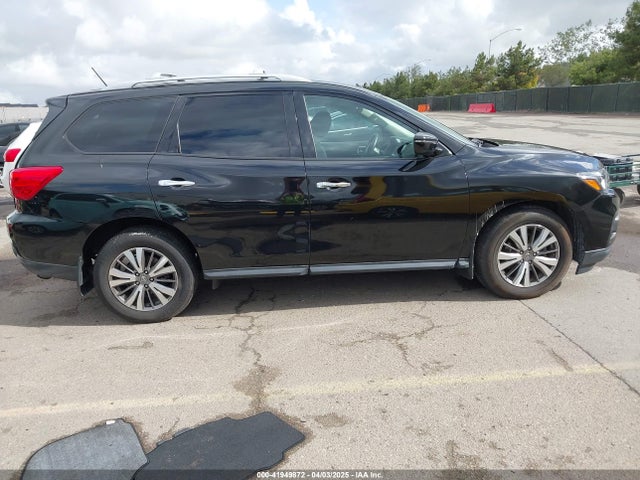 5N1DR2MN3JC663826 Nissan Pathfinder S