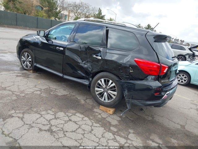 5N1DR2MN3JC663826 Nissan Pathfinder S