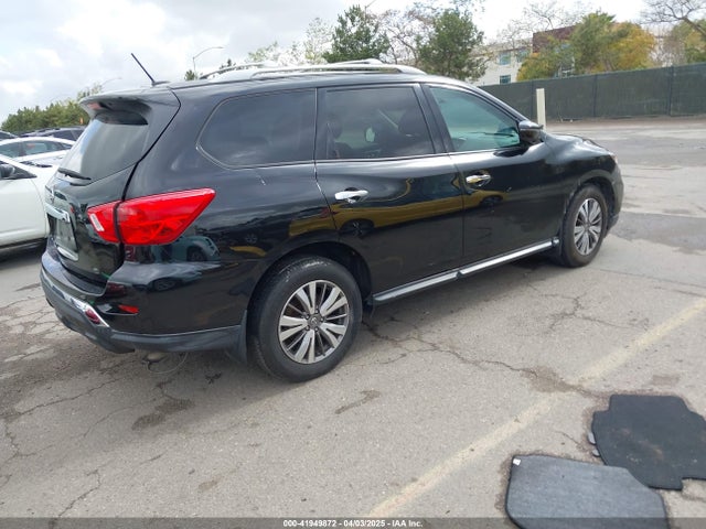 5N1DR2MN3JC663826 Nissan Pathfinder S