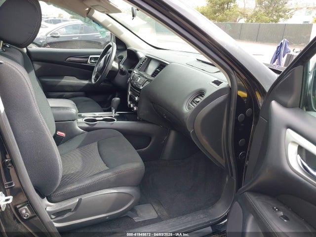5N1DR2MN3JC663826 Nissan Pathfinder S