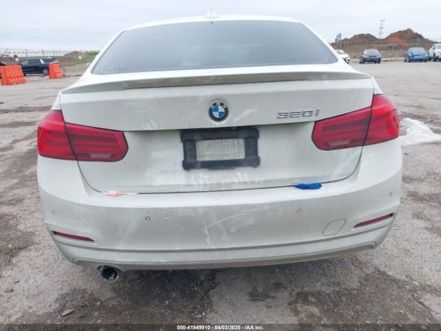 WBA8E1G52GNT34570 BMW 320i