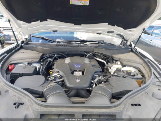 ZN661YUS1KX318915 Maserati Levante S Gransport
